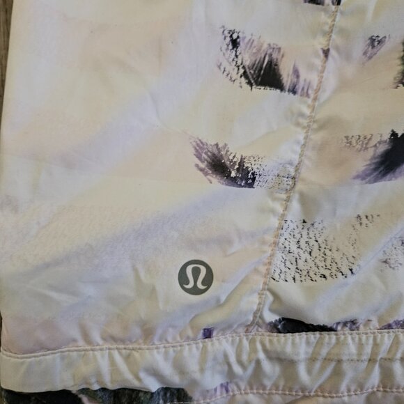 Lululemon Windbreaker Hooded Jacket Abstract White Black Print – Women’s - Picture 6 of 7